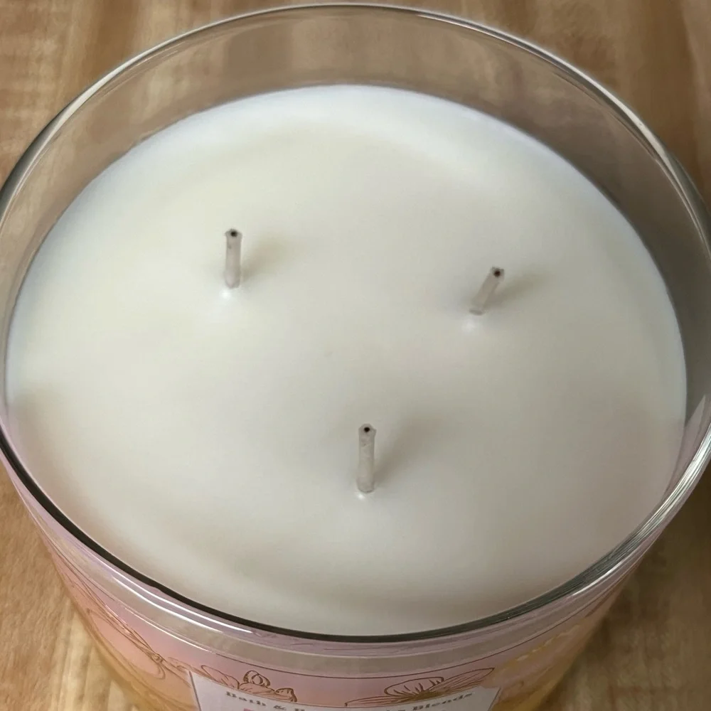 Bath & Body Works Plumeria + Sugared Lemon Zest 3- Wick Candle